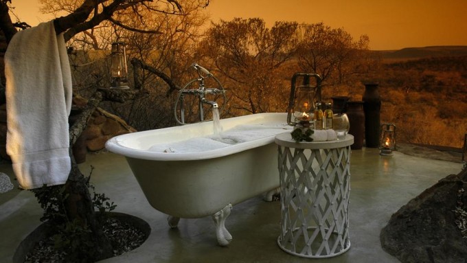 Top 6 Most Beautiful Bathtubs from Around the Globe
